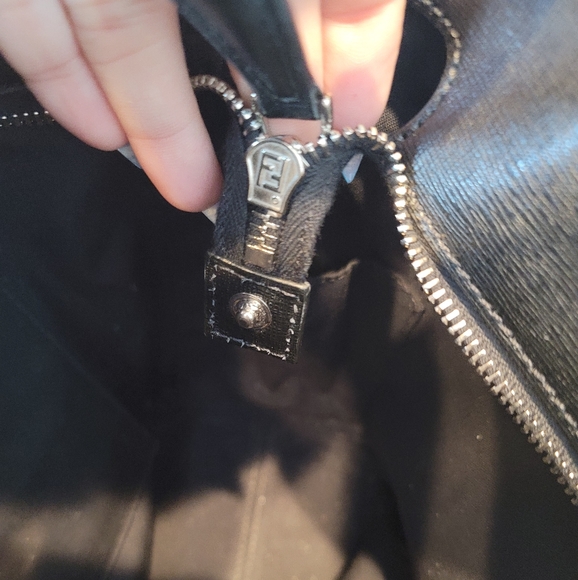 FENDI Logo multicolor Shearling bag - Picture 11 of 12